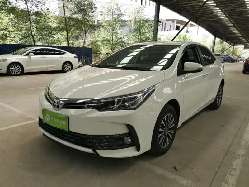 Toyota Corolla, 2018 — фото 1