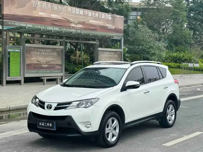 Toyota RAV4, 2014