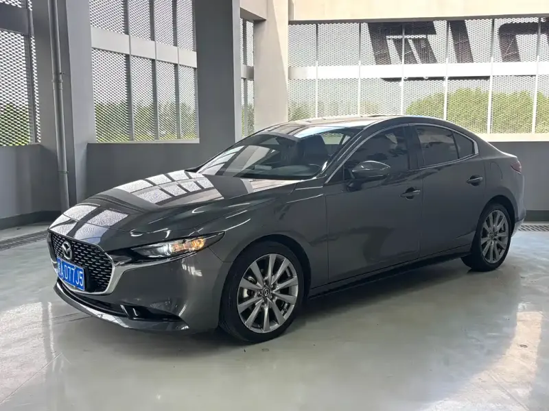 Mazda 3 Axela, 2022
