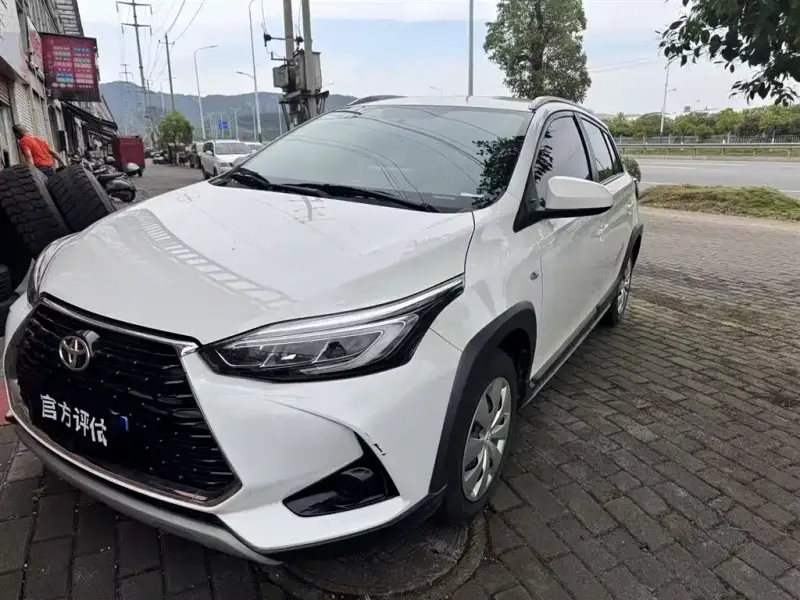 Toyota Yaris L, 2023