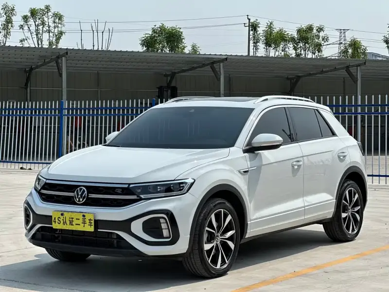 Volkswagen T-Roc, 2024