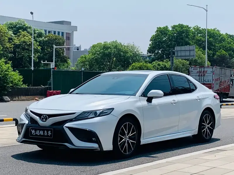 Toyota Camry, 2022