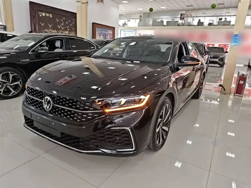 Volkswagen Passat, 2022