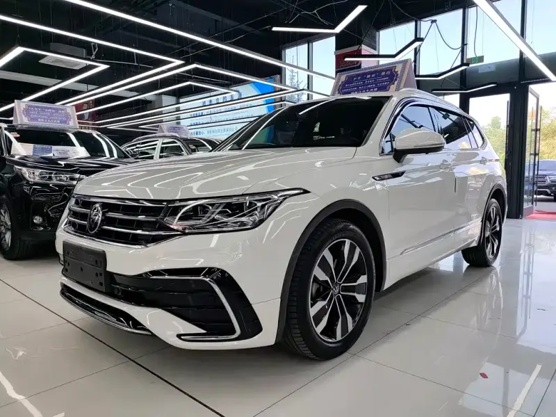 Volkswagen Tiguan L, 2022