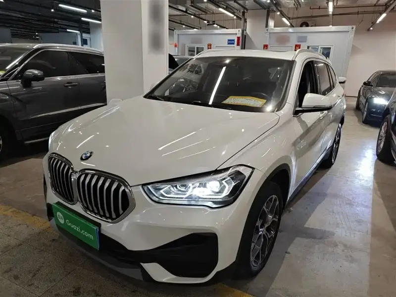 BMW X1, 2022 — фото 1
