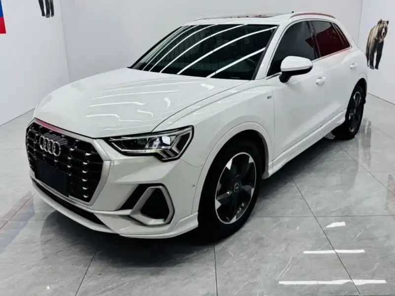 Audi Q3, 2022