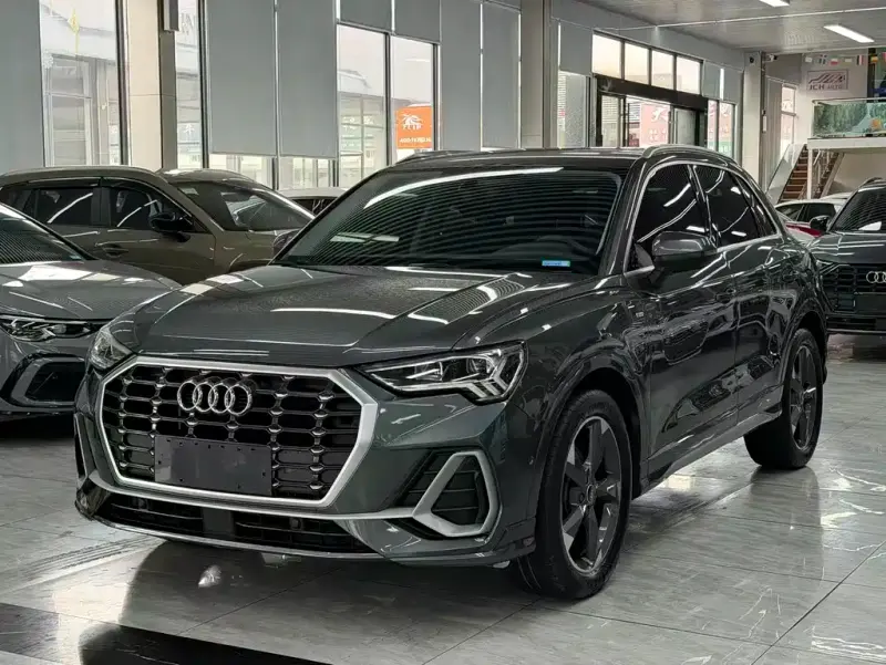 Audi Q3, 2022