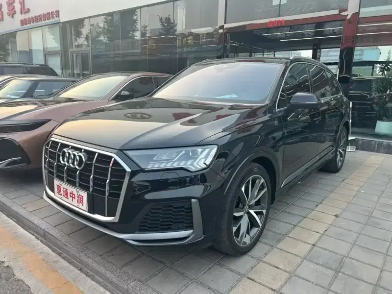 Audi Q7, 2020 — фото 1
