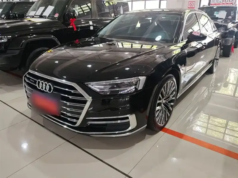 Audi A8, 2022