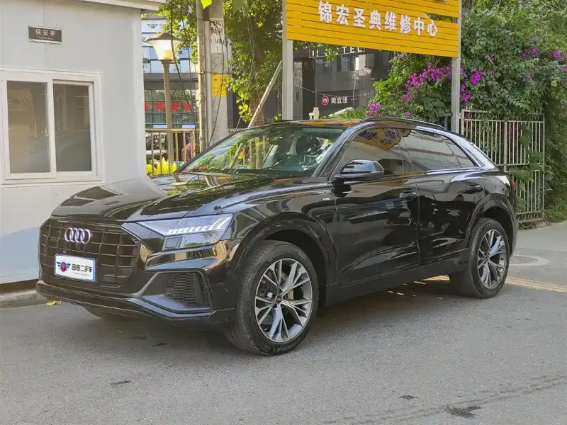 Audi Q8, 2022