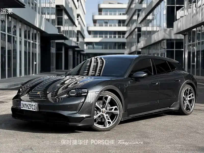 Porsche Taycan, 2024