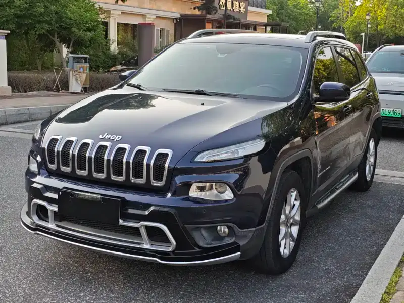 Jeep Cherokee, 2016