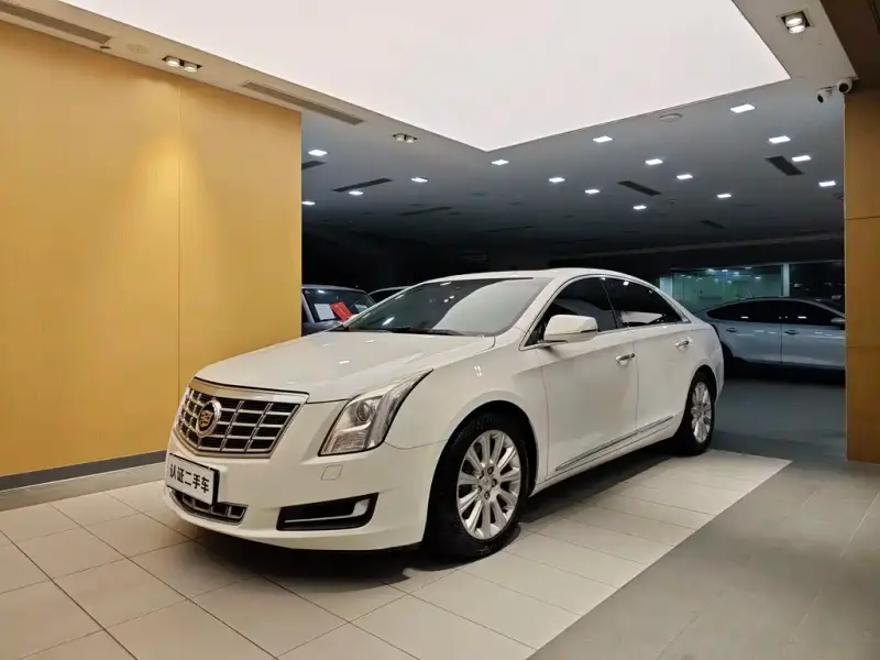 Cadillac XTS, 2015