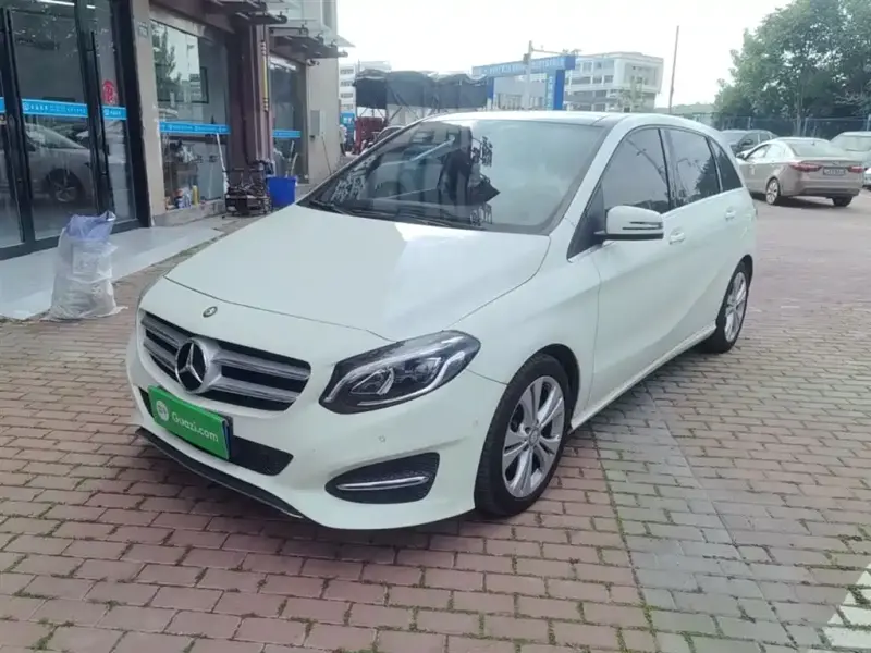 Mercedes-Benz B-Class, 2015
