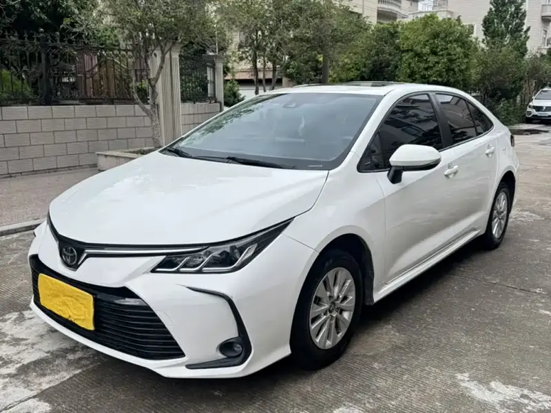 Toyota Corolla, 2020 — фото 1