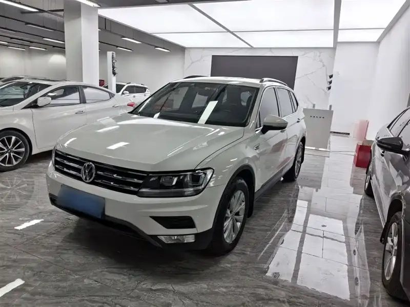 Volkswagen Tiguan L, 2018
