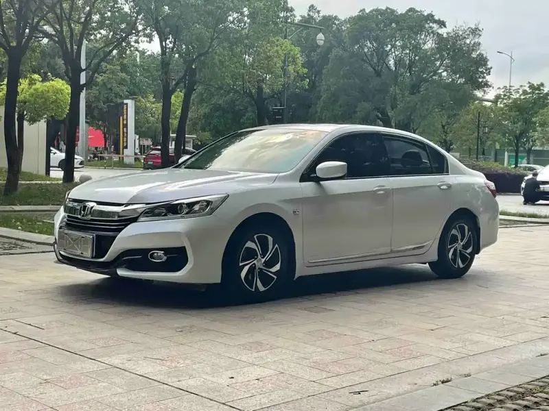 Honda Accord, 2016