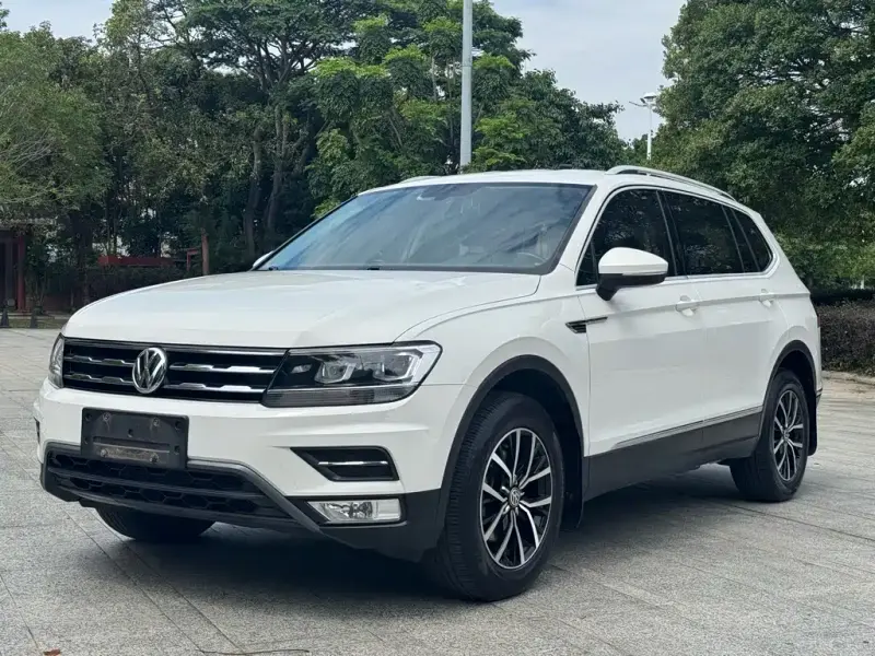 Volkswagen Tiguan L, 2017