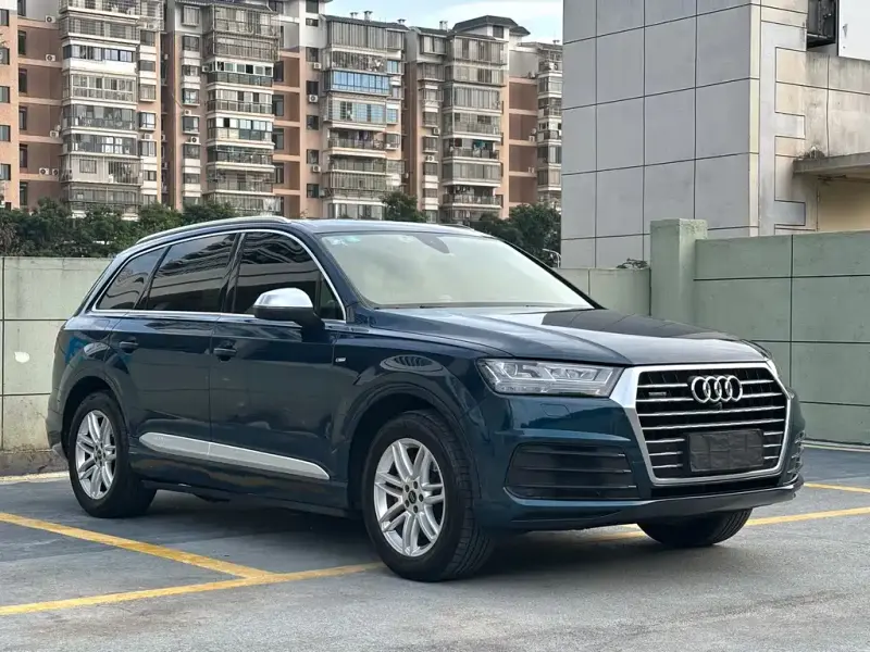 Audi Q7, 2018 — фото 1