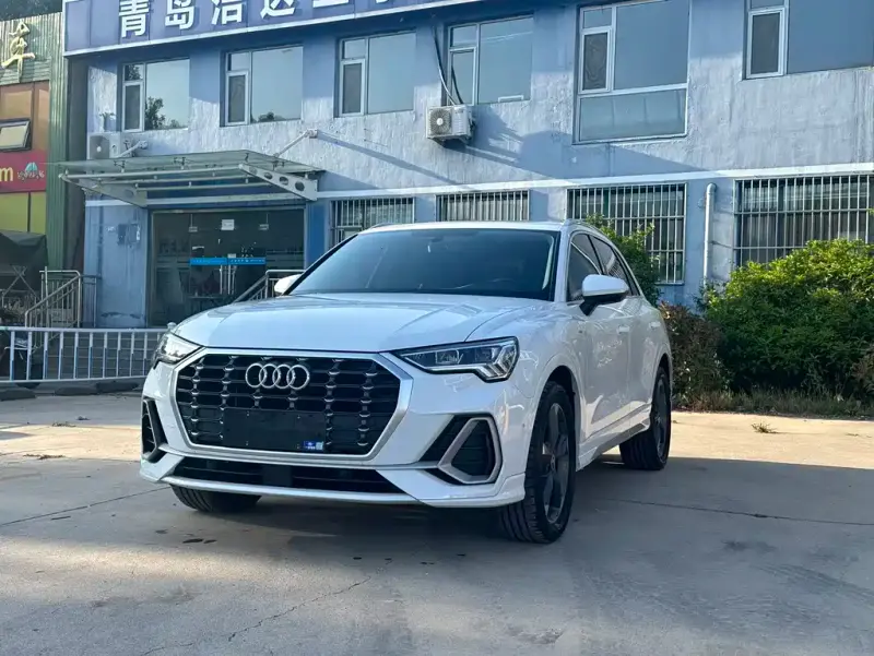 Audi Q3, 2022