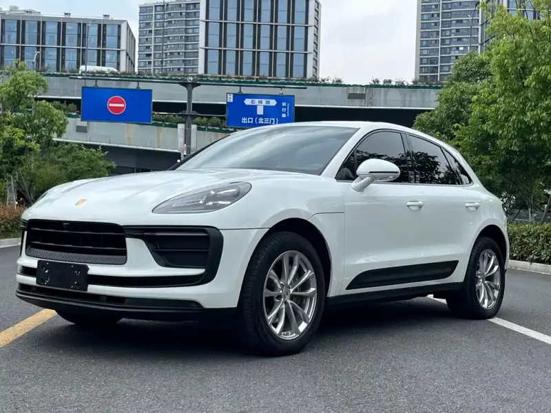 Porsche Macan, 2022
