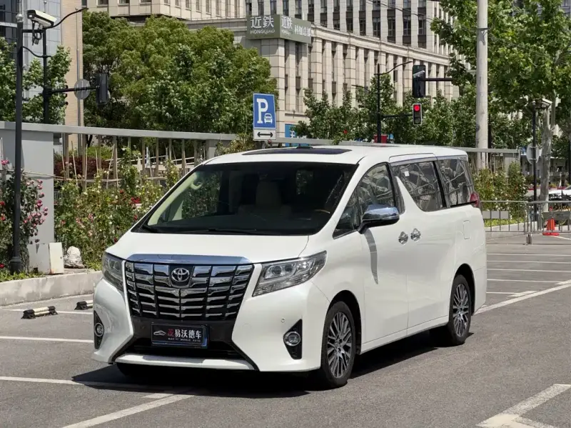 Toyota Alphard, 2017