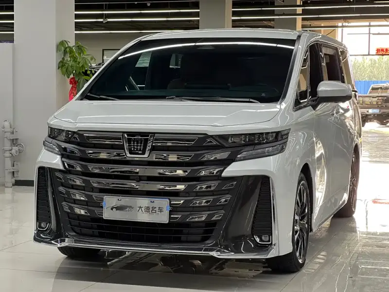 Toyota Vellfire, 2024
