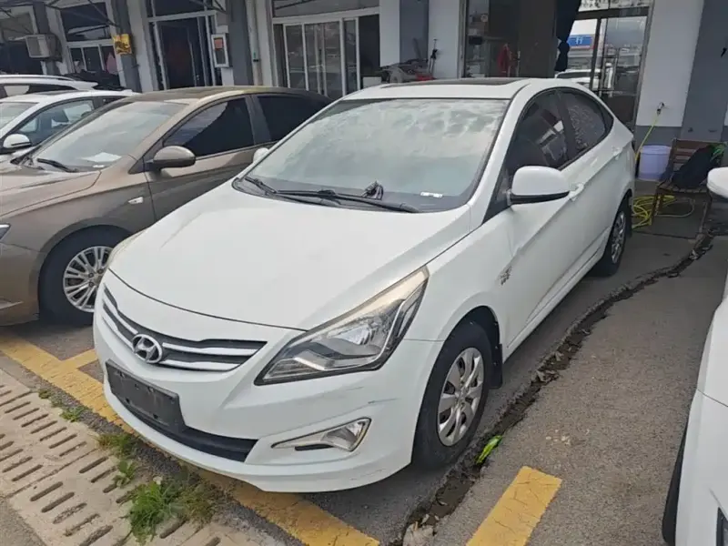 Hyundai Verna, 2016
