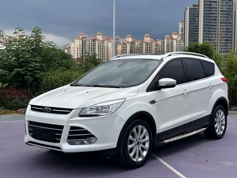 Ford Kuga, 2015 — фото 1