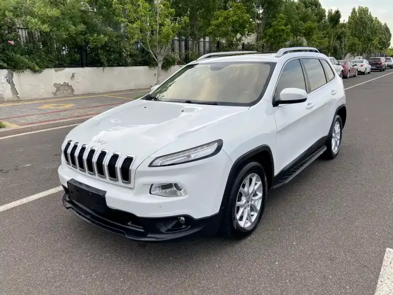 Jeep Cherokee, 2016