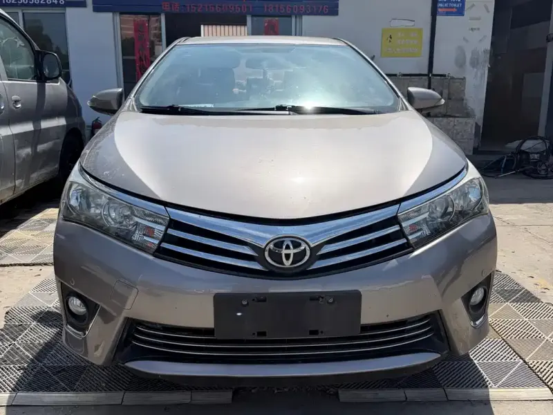 Toyota Corolla, 2015 — фото 1