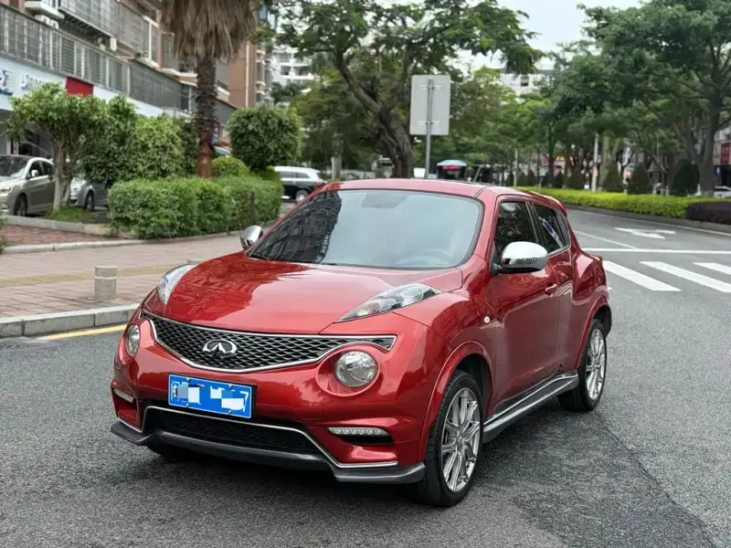 Infiniti ESQ, 2018