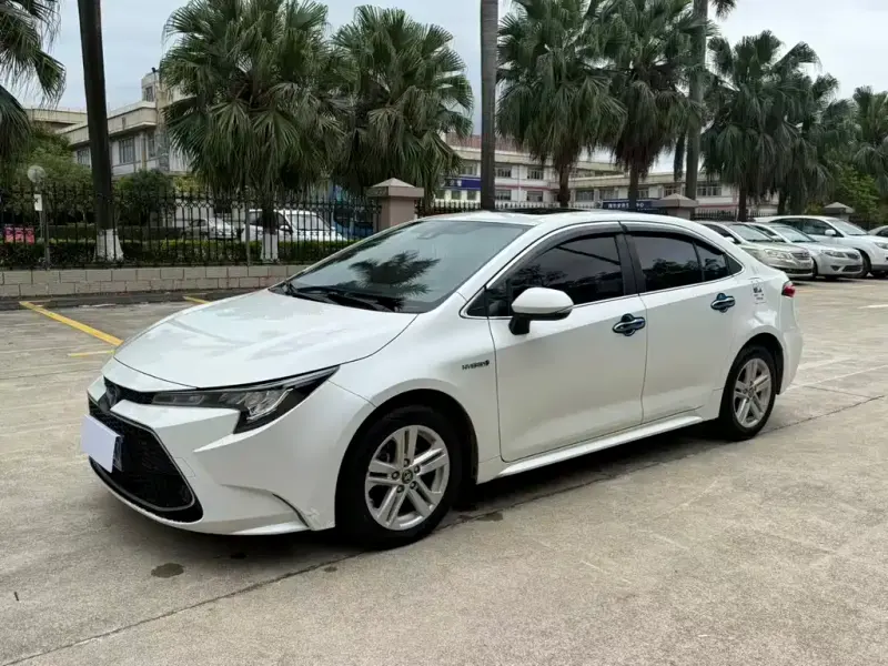 Toyota Levin, 2020 — фото 1