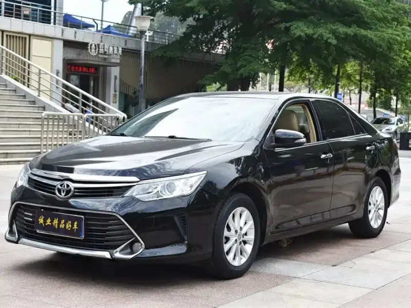 Toyota Camry, 2015