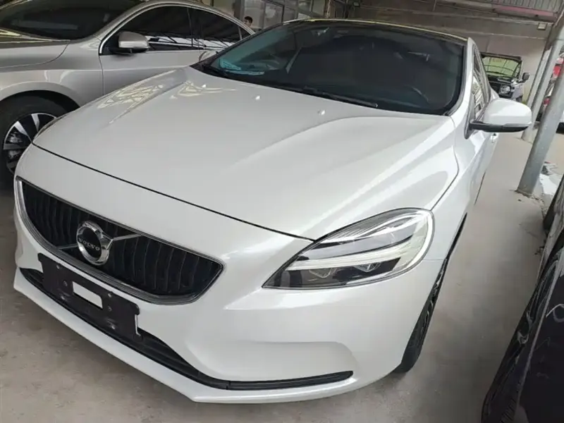 Volvo V40, 2019
