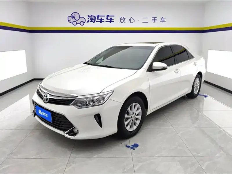 Toyota Camry, 2017 — фото 1