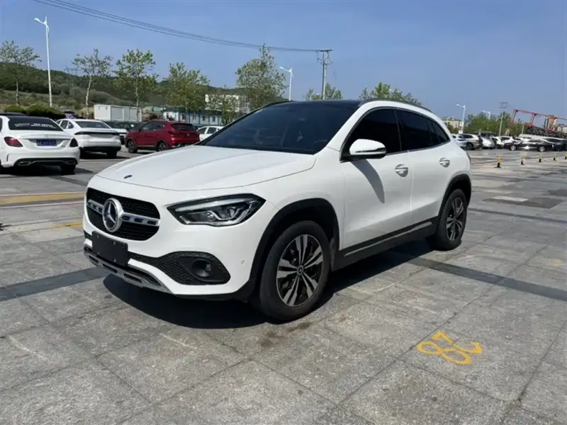 Mercedes-Benz GLA, 2021 — фото 1