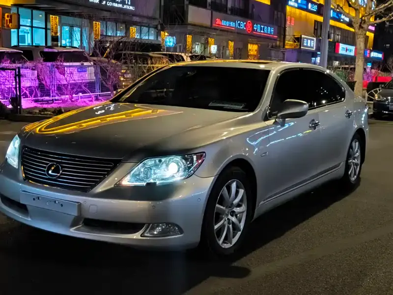 Lexus LS, 2007