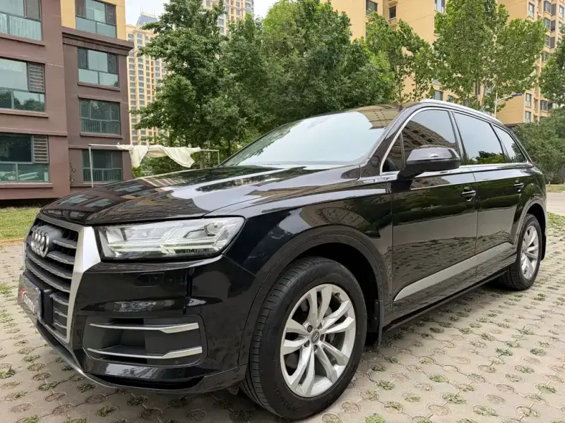 Audi Q7, 2018 — фото 1