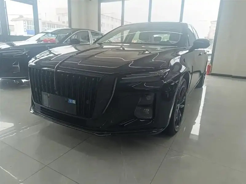 Hongqi H5, 2026