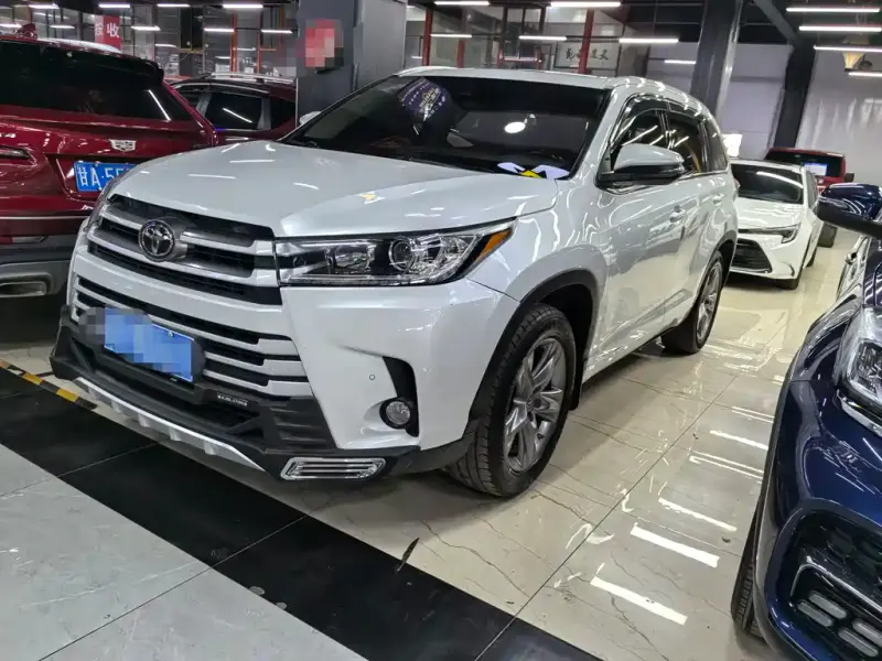 Toyota Highlander, 2020 — фото 1
