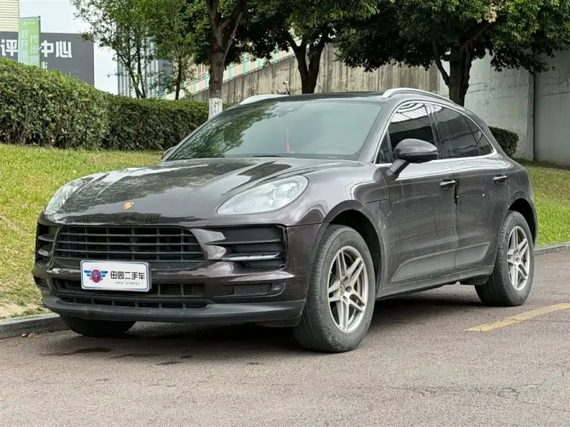Porsche Macan, 2021