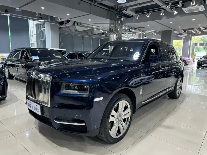 Rolls-Royce Cullinan, 2021