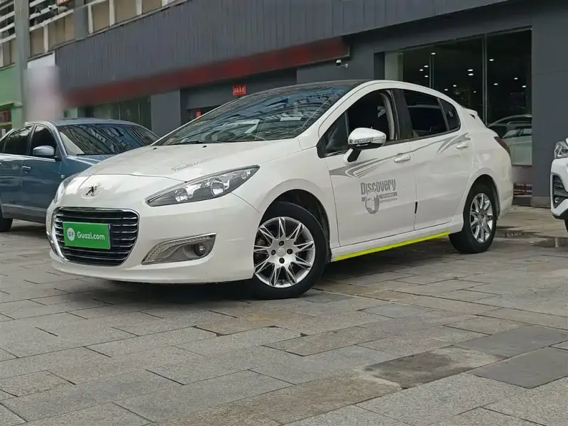 Peugeot 308, 2015