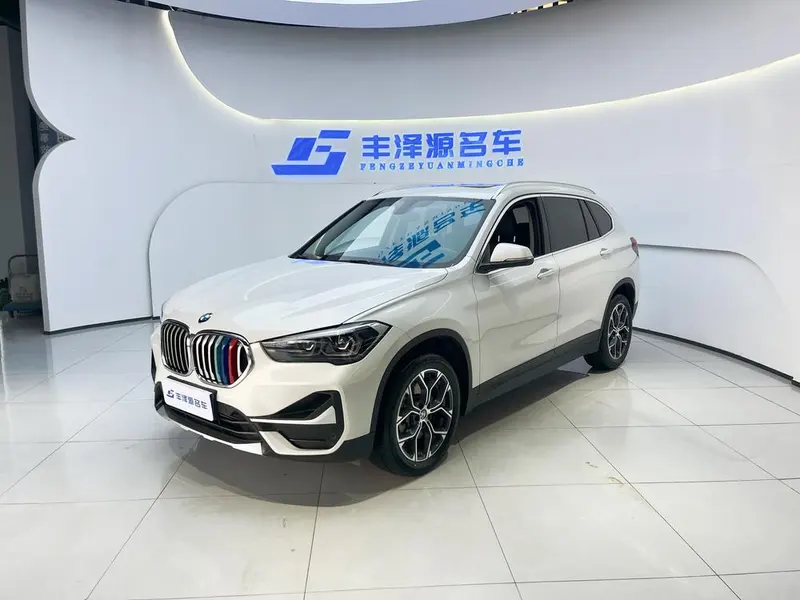 BMW X1 sDrive25Li Leading Version, 2022 — фото 1