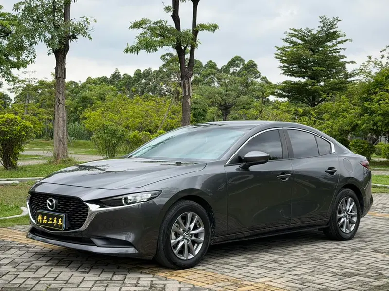 Mazda 3 Axela, 2022