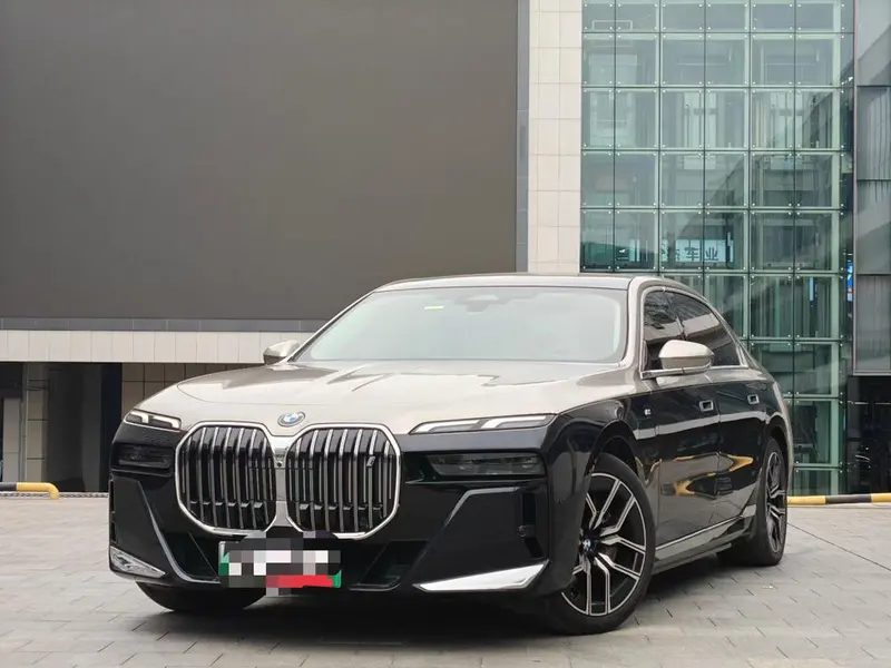 BMW i7 eDrive50L Leading Version M Sport, 2023 — фото 1