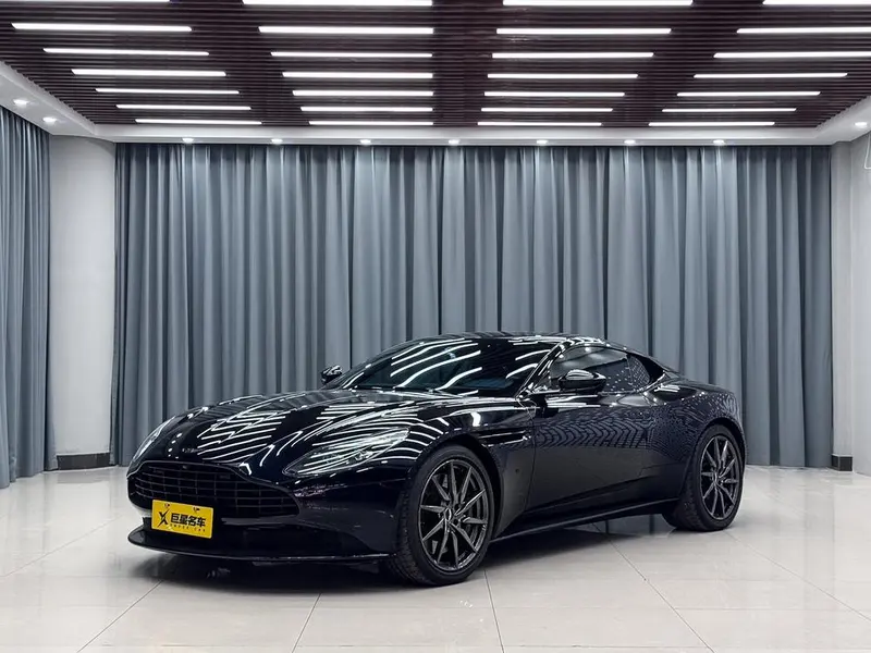Aston Martin DB11, 2016