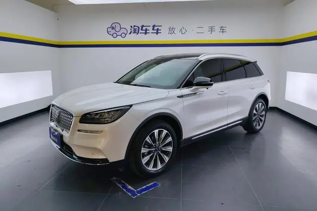Lincoln Corsair 2.0T 2WD Premium Edition, 2022 — фото 1