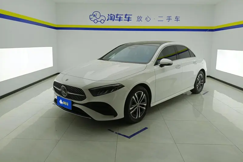 Mercedes-Benz A-Class A 200 L Sport Edition, 2023 — фото 1